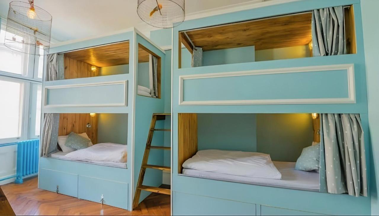 Mrs Potts Hostel Cardiff Buitenkant foto